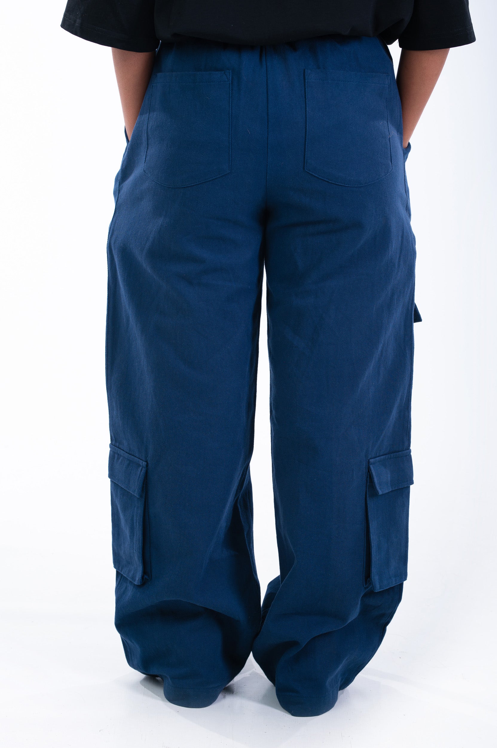 Pull&Bear oversized pocket straight leg cargo pants in navy | ASOS